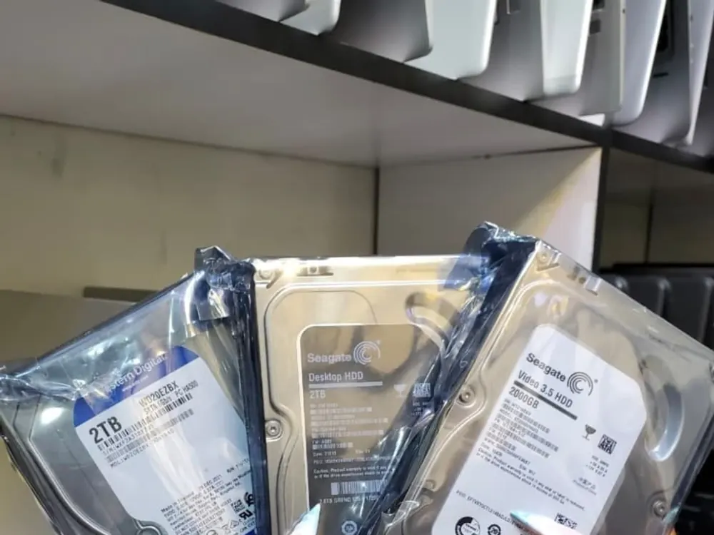 New 2TB Western Digital and Seagate desktop hard drives